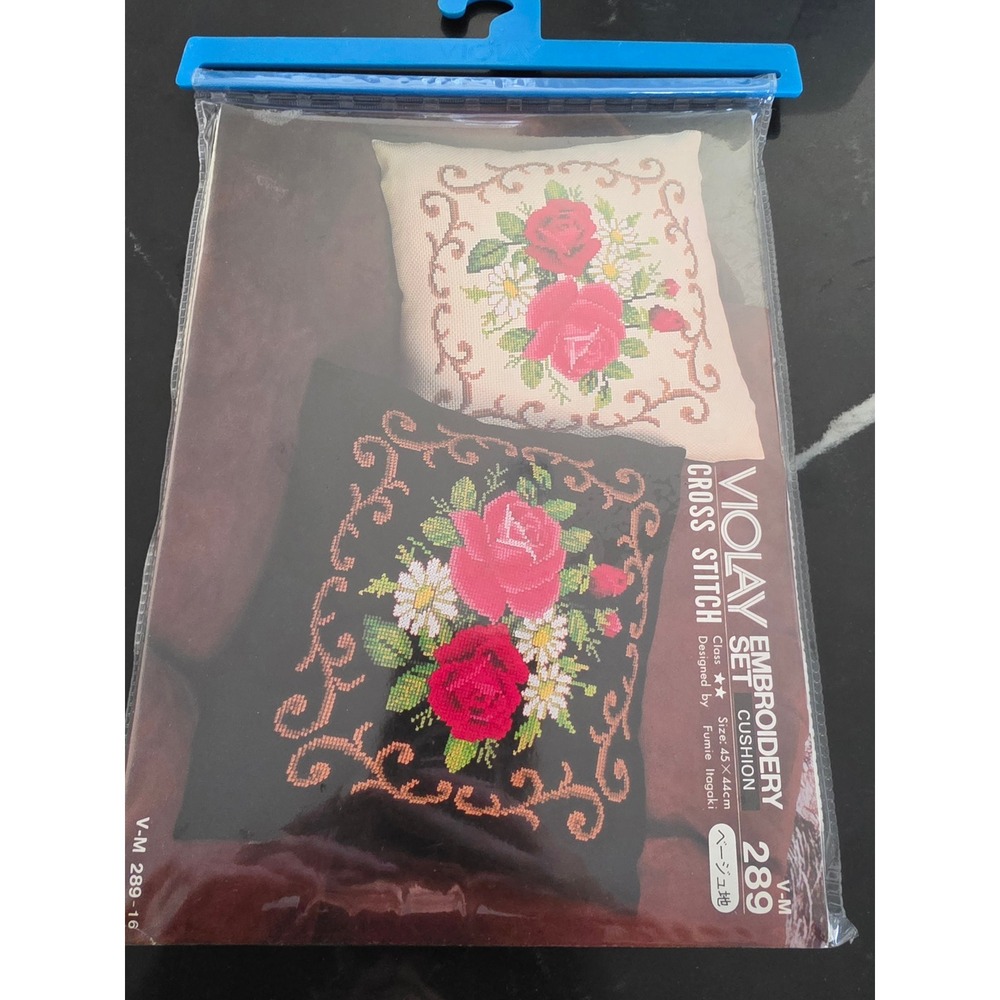 Violay Cross Stitch Cushion Kit NWT Rose Floral Set